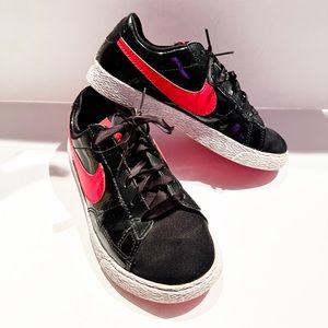 LIMITED EDITION Nike Valentine’s Day Sneakers Youth Size 13